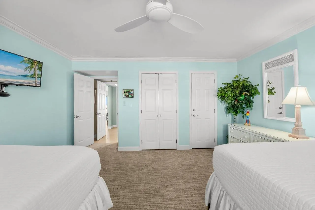 New 30 Foot Oceanfront Balcony Oceanfront Pool Villa Destin Holiday home