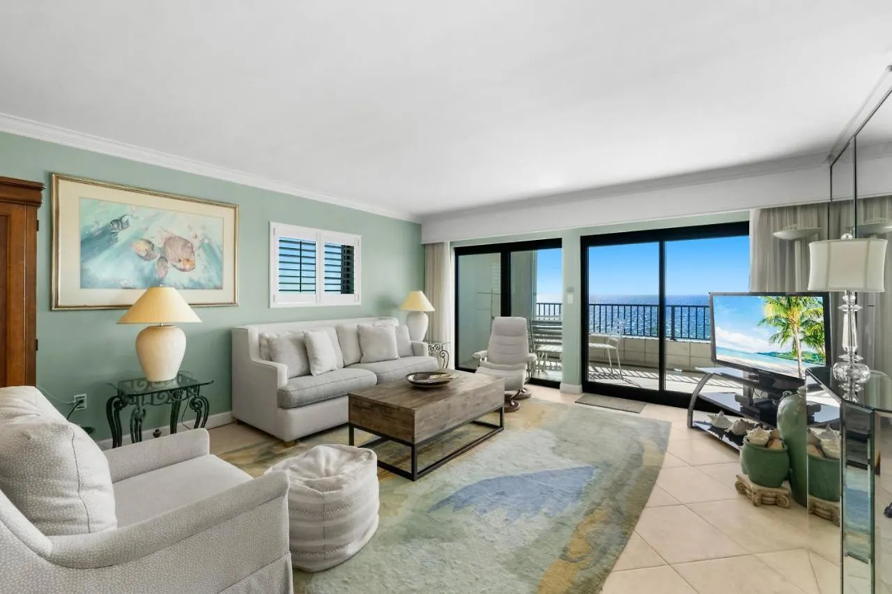 New 30 Foot Oceanfront Balcony Oceanfront Pool Villa Destin 0*,  United States