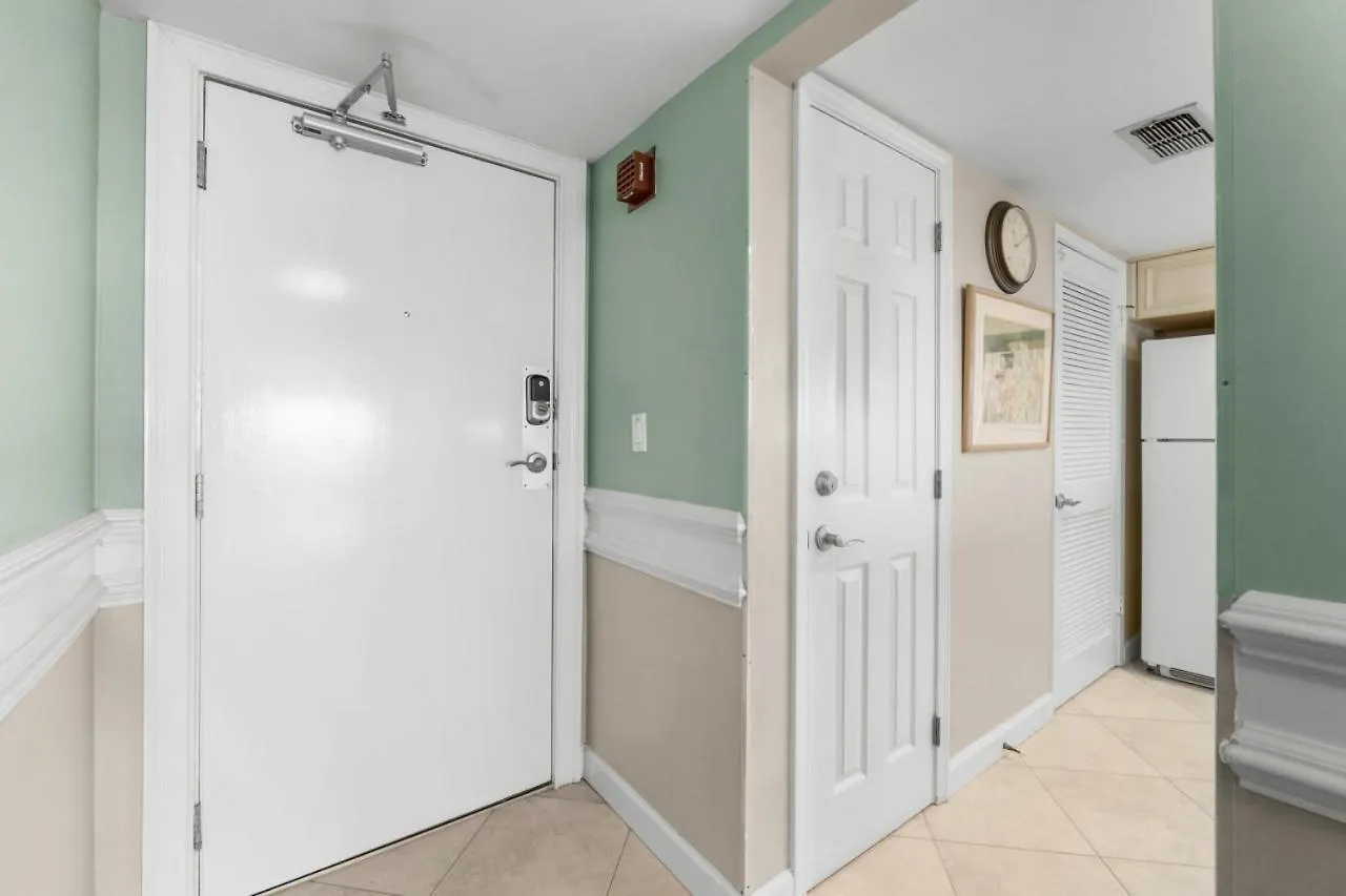 New 30 Foot Oceanfront Balcony Oceanfront Pool Villa Destin