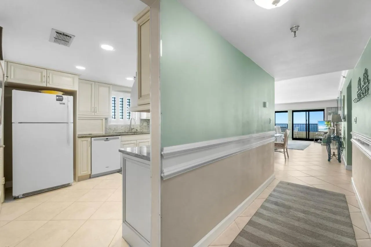 New 30 Foot Oceanfront Balcony Oceanfront Pool Villa Destin